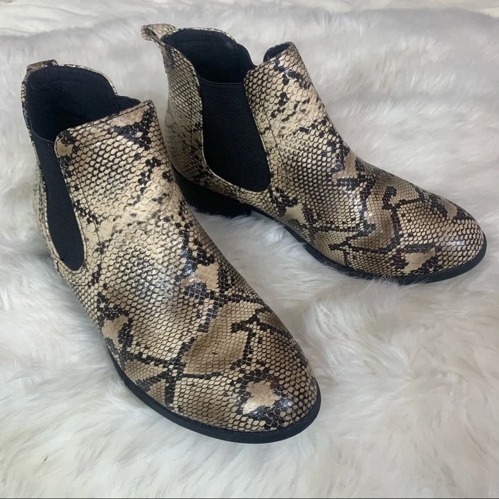 Coconuts Matisse Snakeskin Chelsea Boot